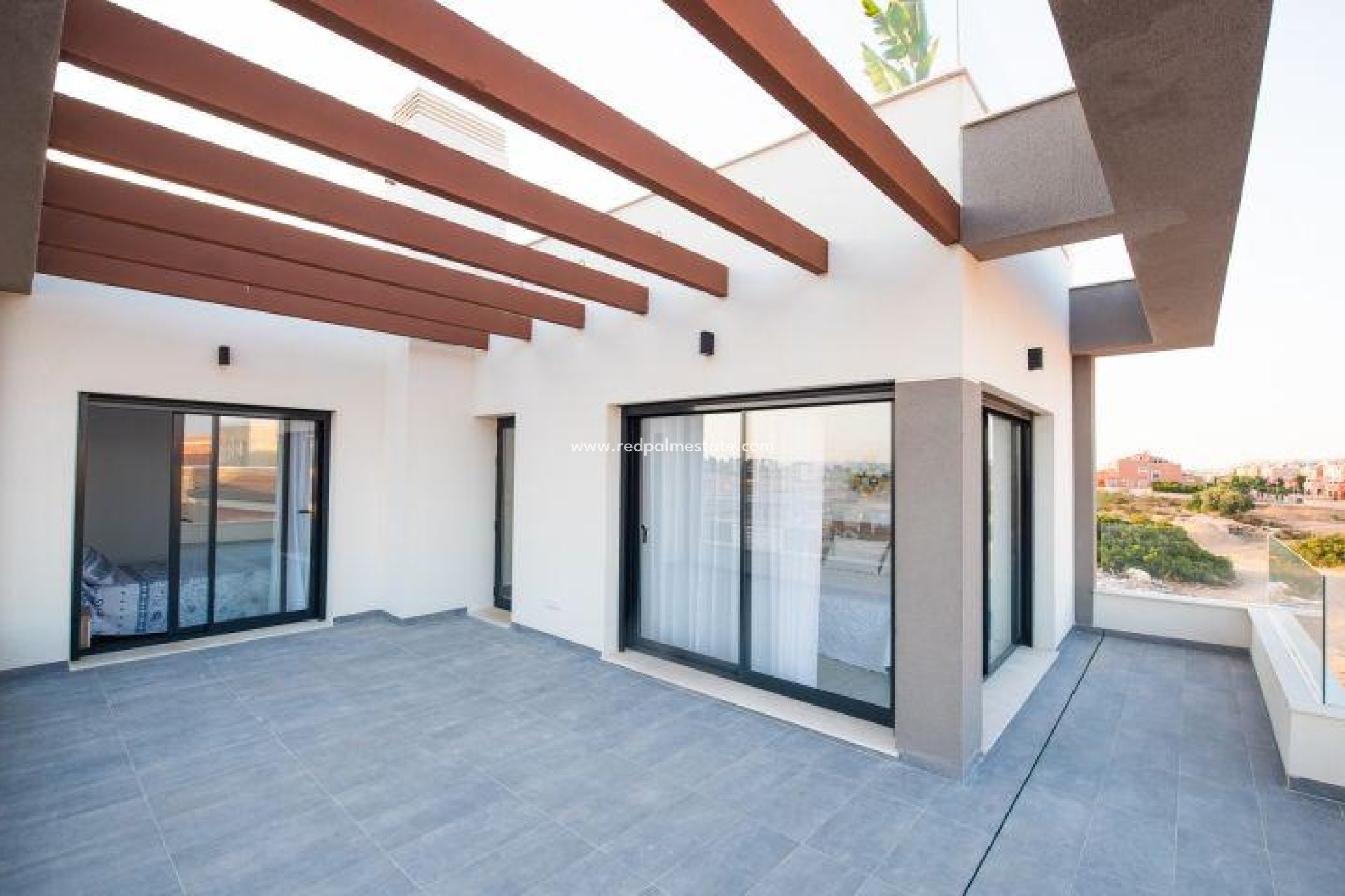 Obra nueva - Villa -
Los Montesinos - La Herada