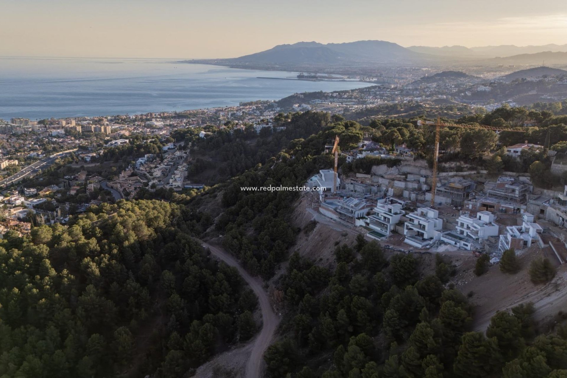 Obra nueva - Villa -
Málaga - Málaga Este