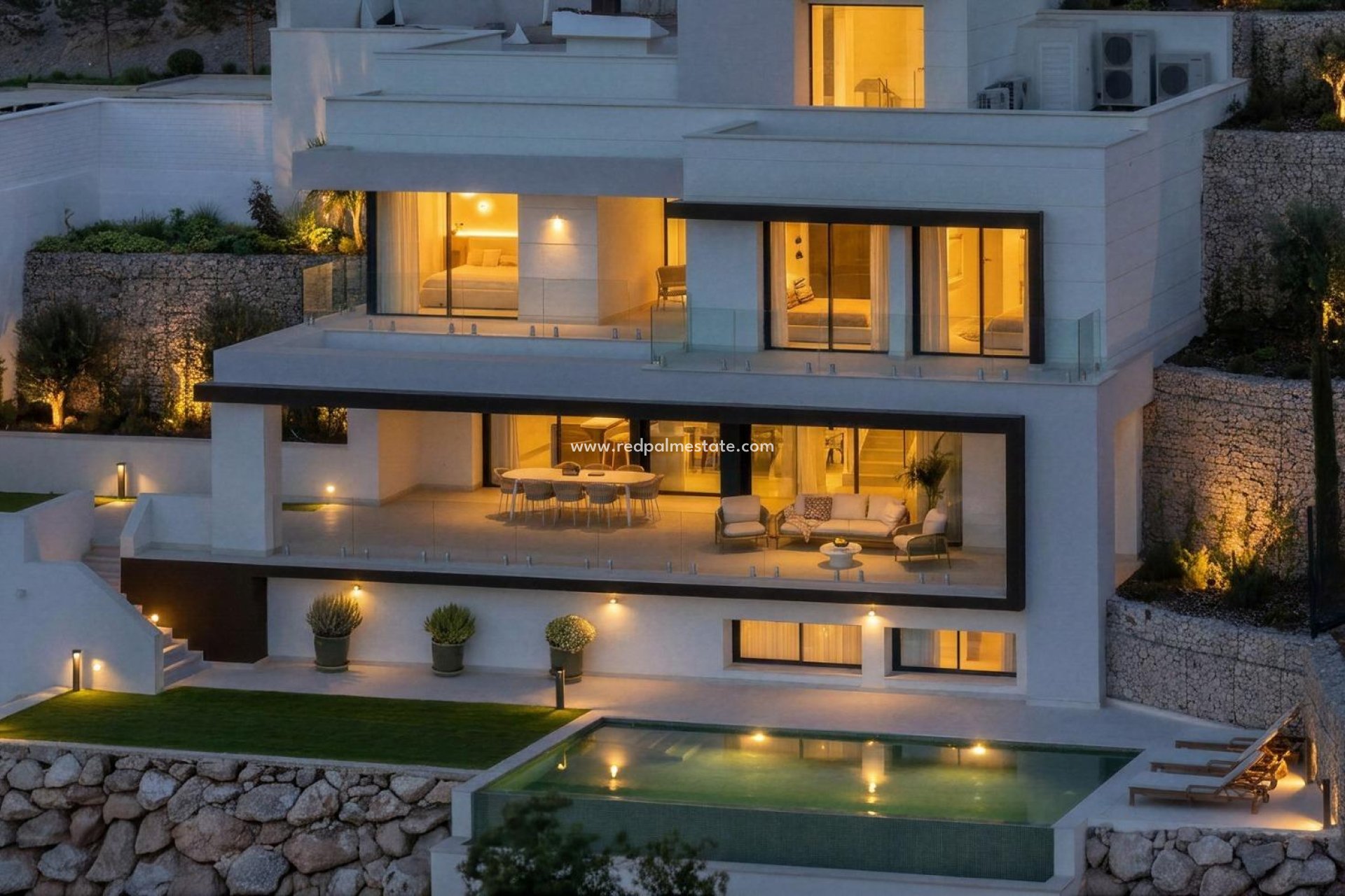 Obra nueva - Villa -
Málaga - Málaga Este