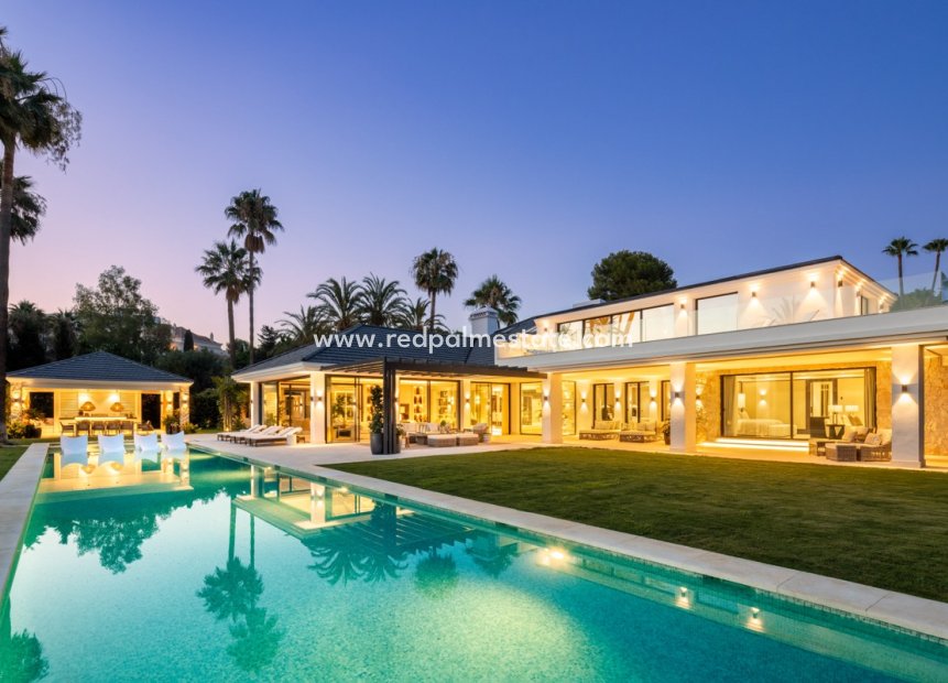 Obra nueva - Villa -
Marbella