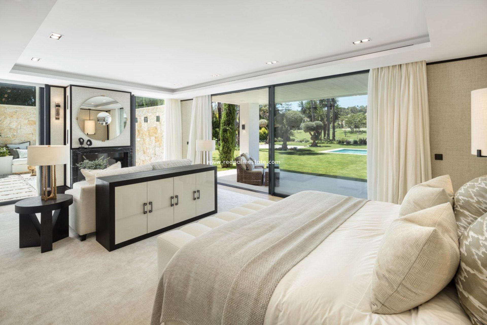 Obra nueva - Villa -
Marbella