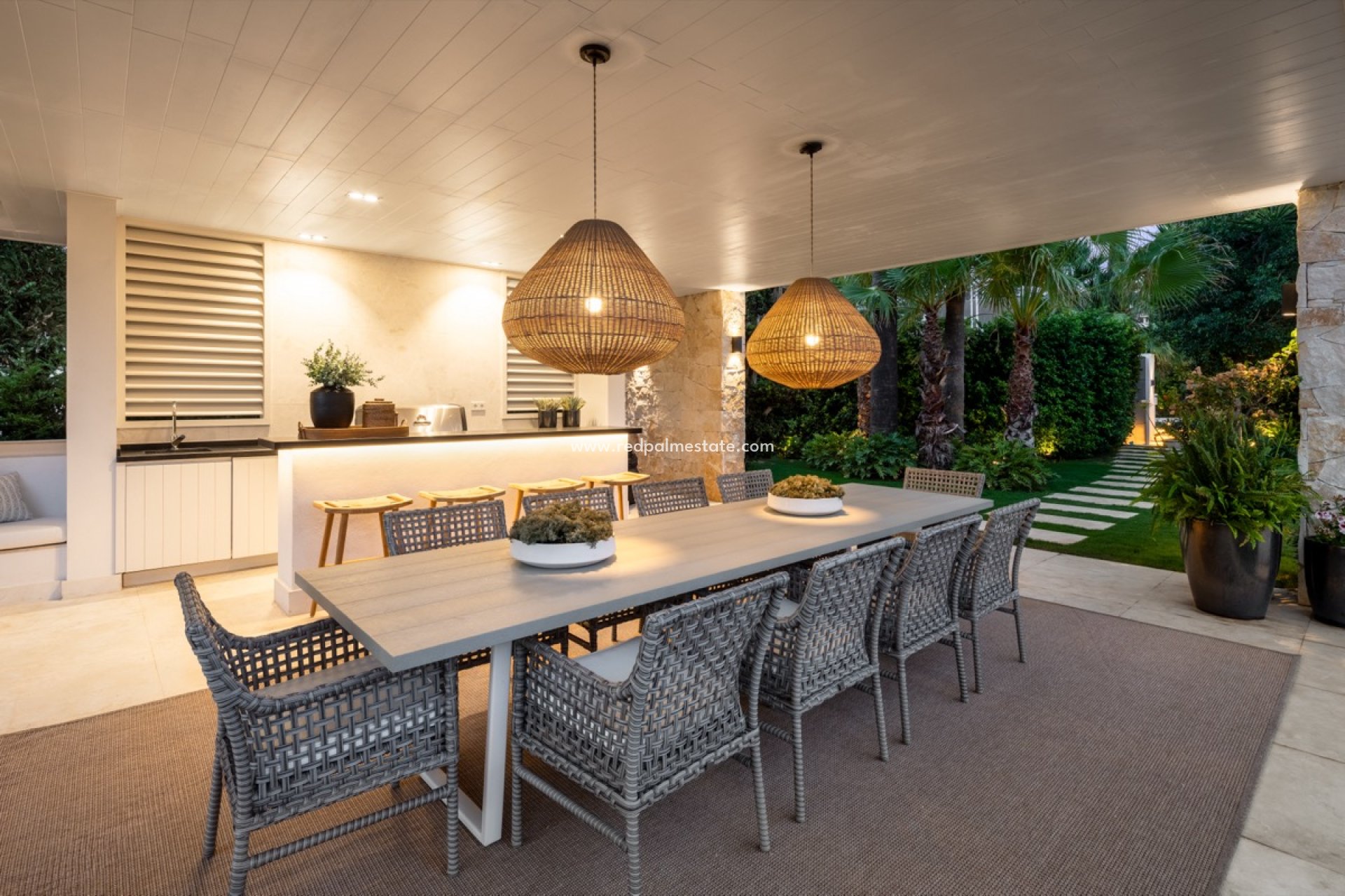 Obra nueva - Villa -
Marbella