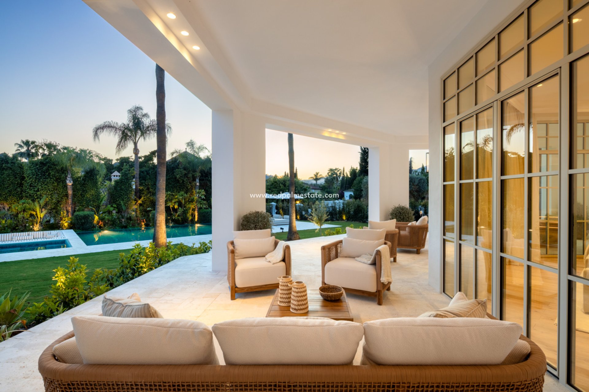 Obra nueva - Villa -
Marbella