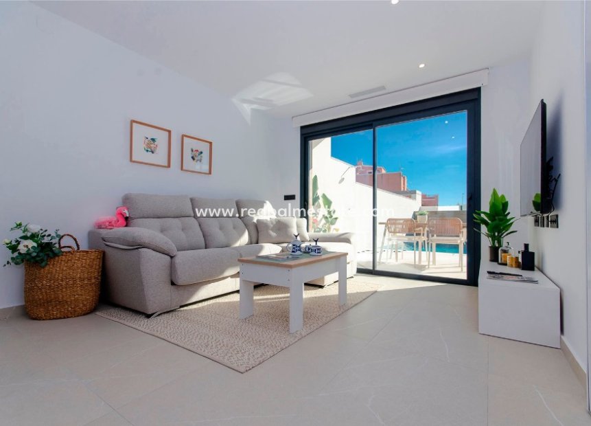 Obra nueva - Villa -
Montesinos - La Herada