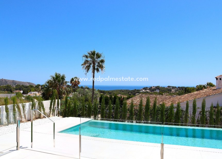 Obra nueva - Villa -
Moraira