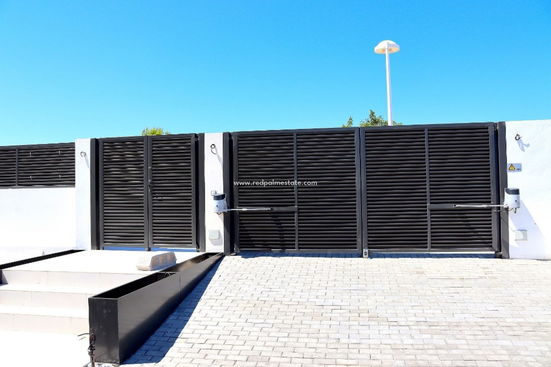 Obra nueva - Villa -
Moraira