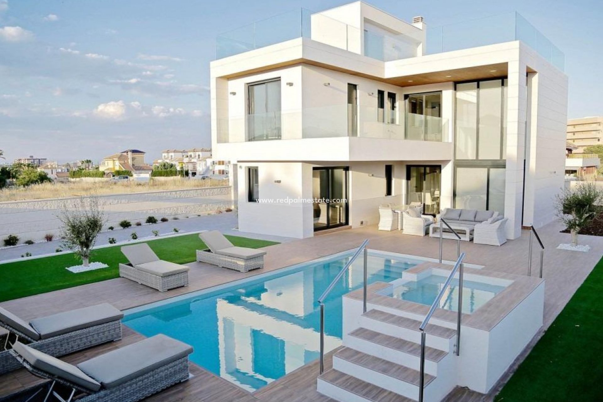 Obra nueva - Villa -
Orihuela Costa - Campoamor