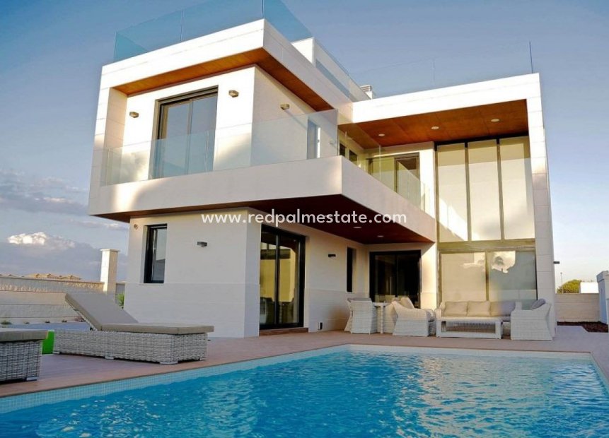 Obra nueva - Villa -
Orihuela Costa - Campoamor