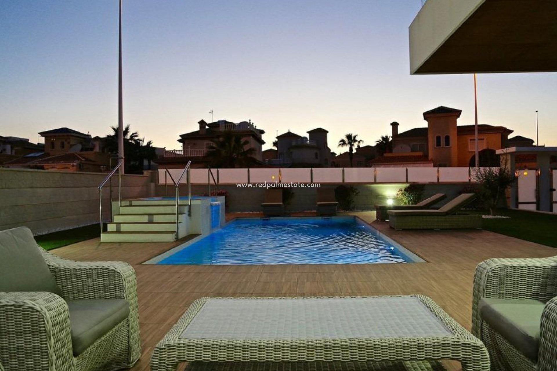 Obra nueva - Villa -
Orihuela Costa - Campoamor