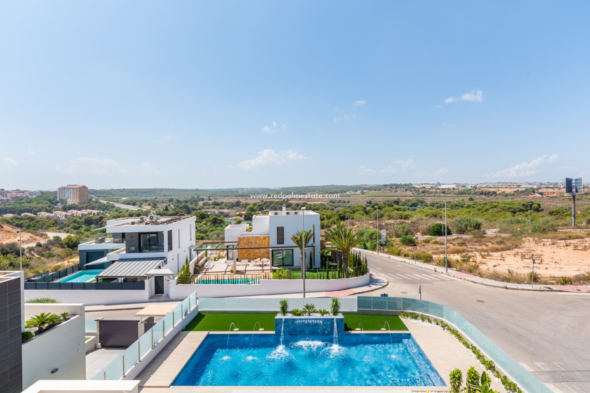 Obra nueva - Villa -
Orihuela Costa - Dehesa de campoamor