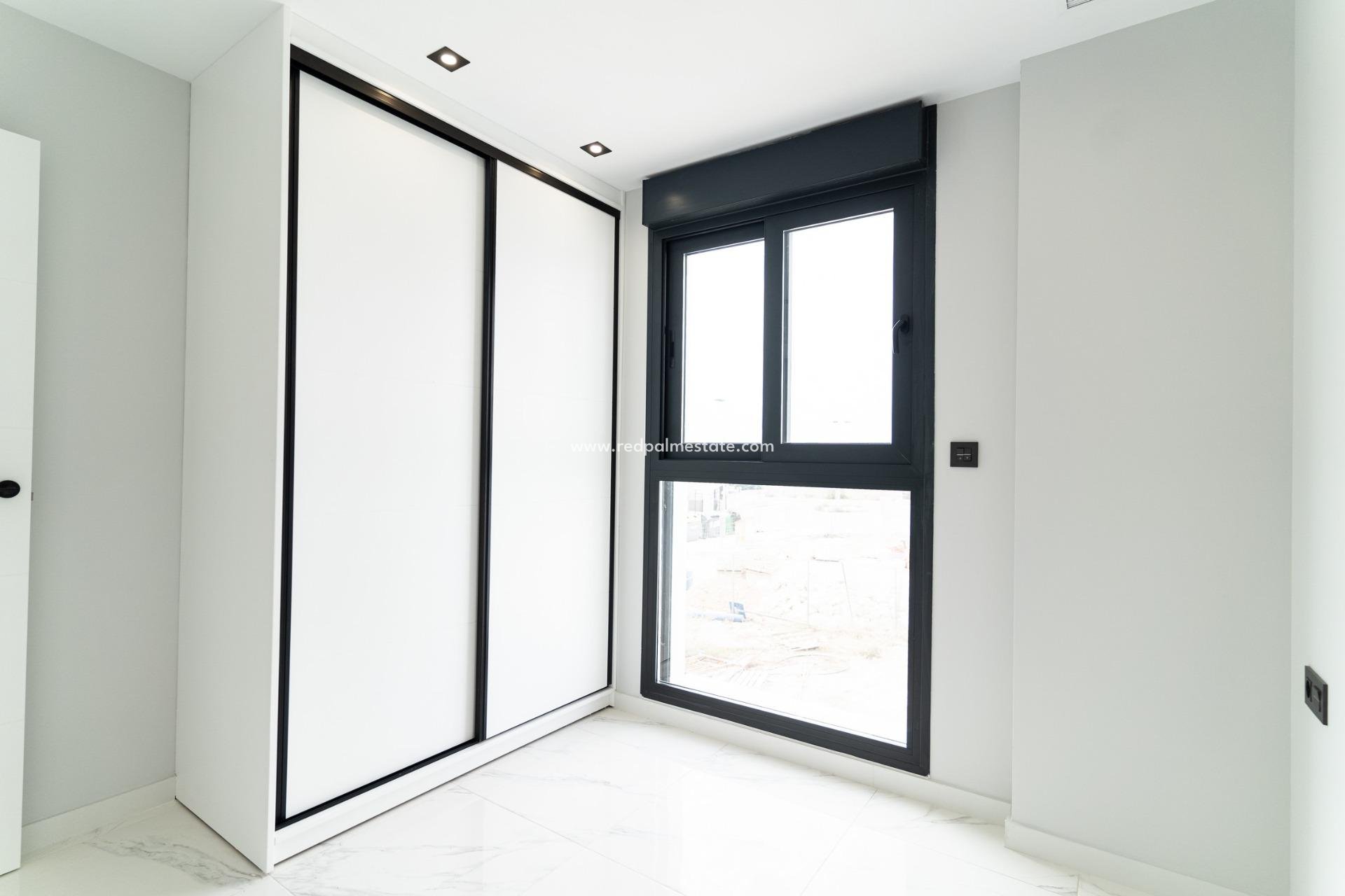 Obra nueva - Villa -
Orihuela Costa - Punta prima