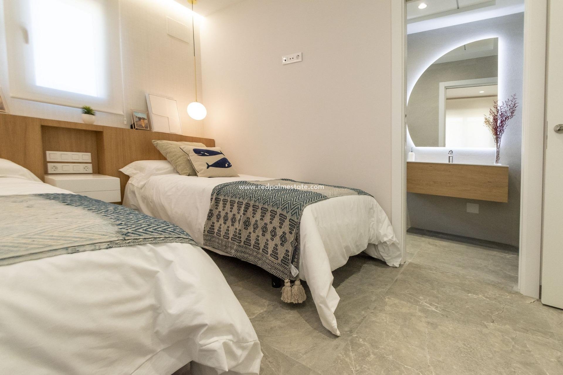 Obra nueva - Villa -
Pilar de la Horadada - Lo romero golf