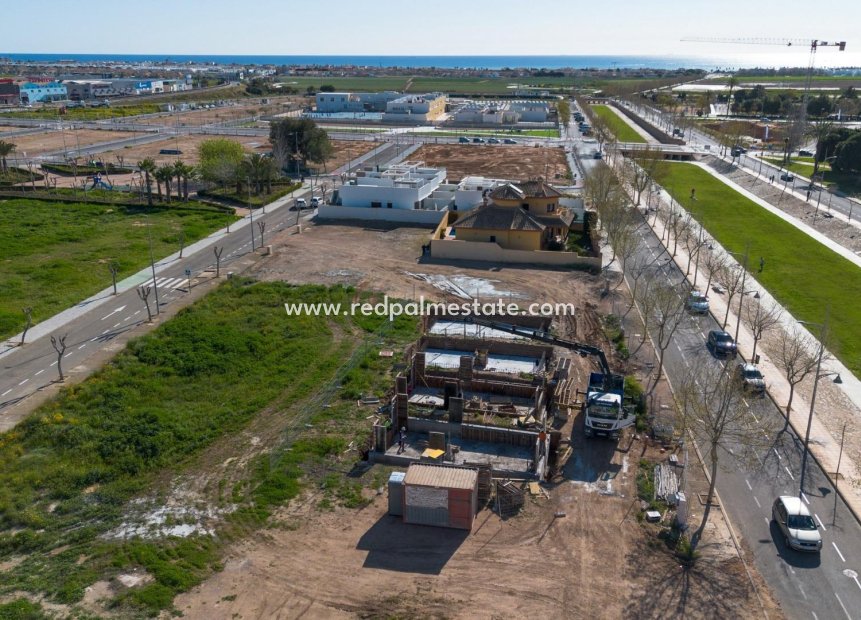 Obra nueva - Villa -
Pilar de la Horadada - pueblo