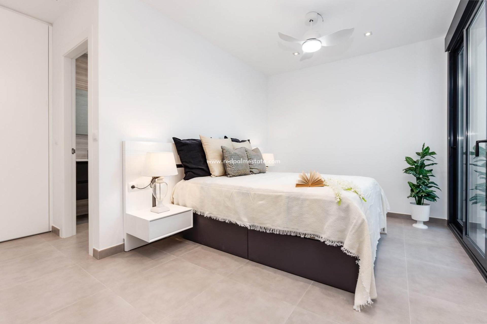 Obra nueva - Villa -
Pilar de la Horadada