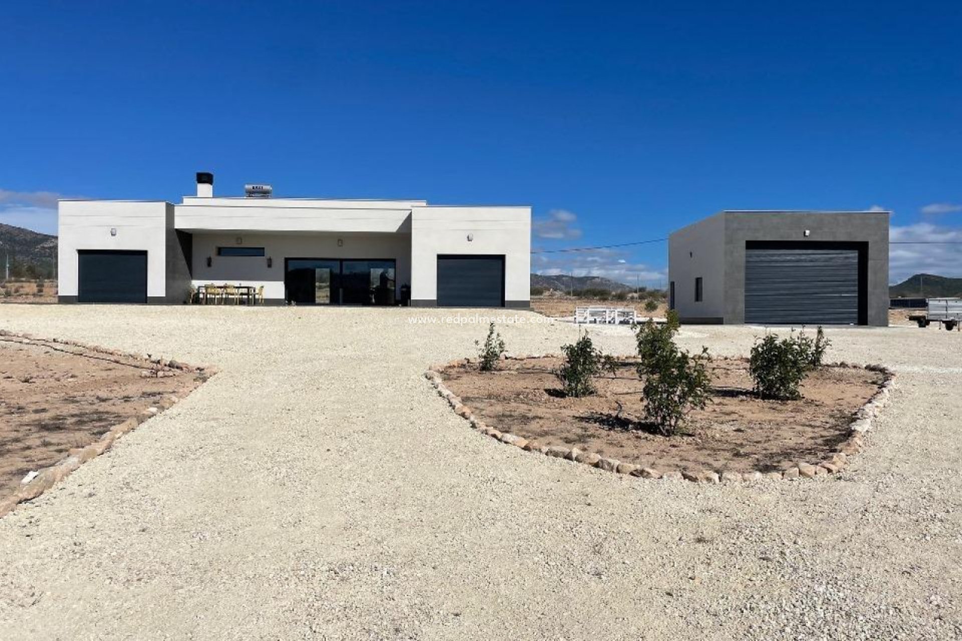 Obra nueva - Villa -
Pinoso - Camino Del Prado