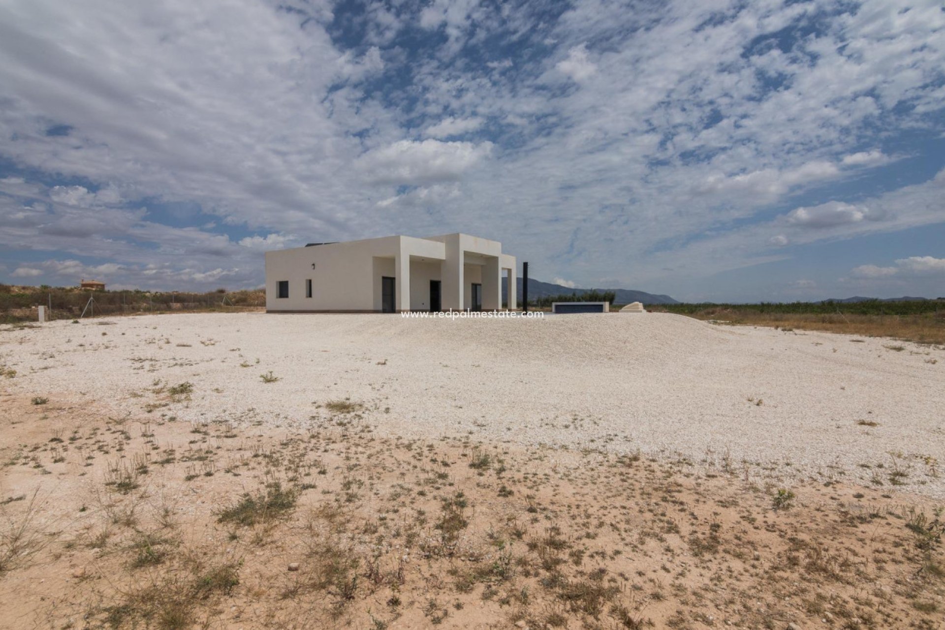 Obra nueva - Villa -
Pinoso - Campo