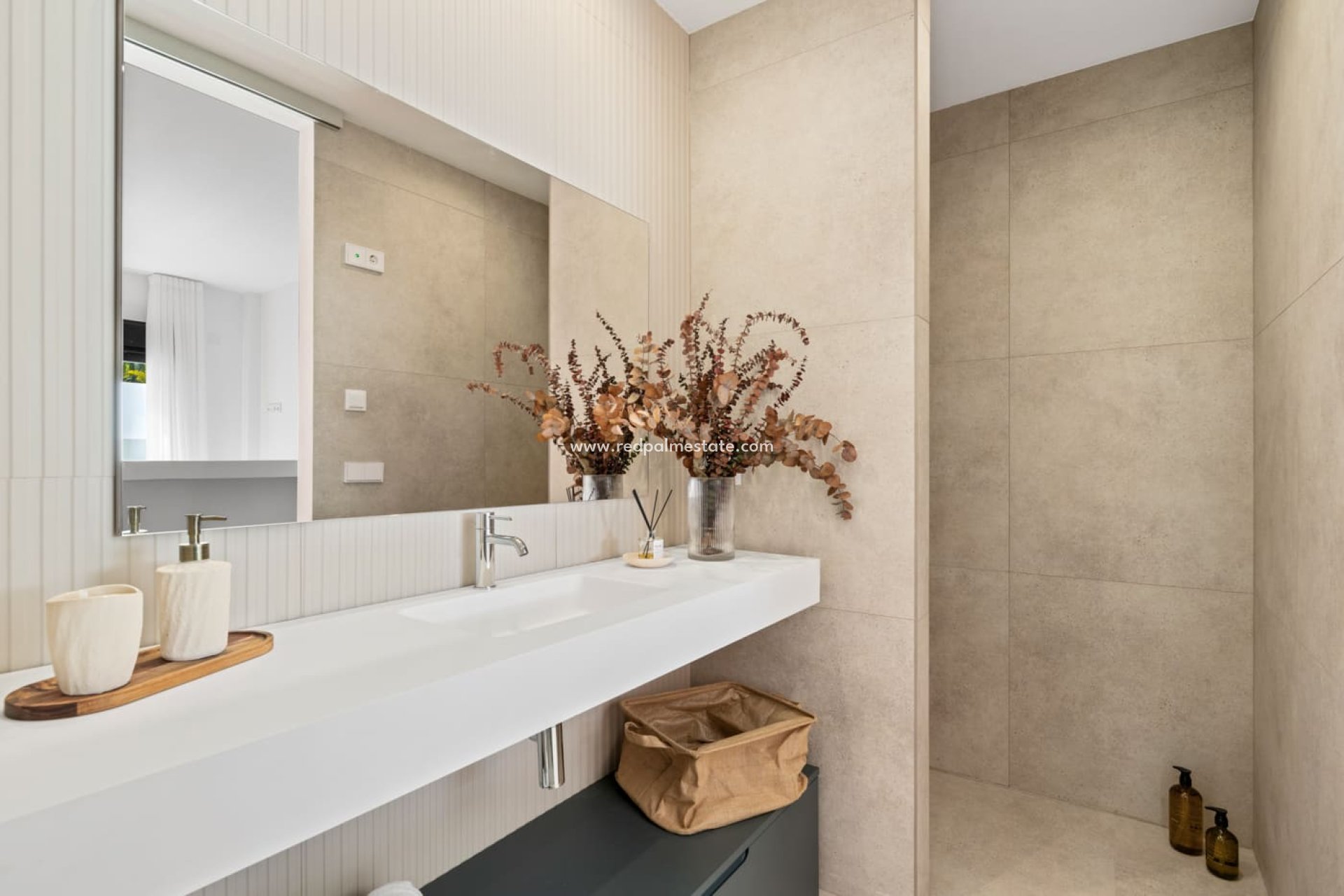 Obra nueva - Villa -
Polop