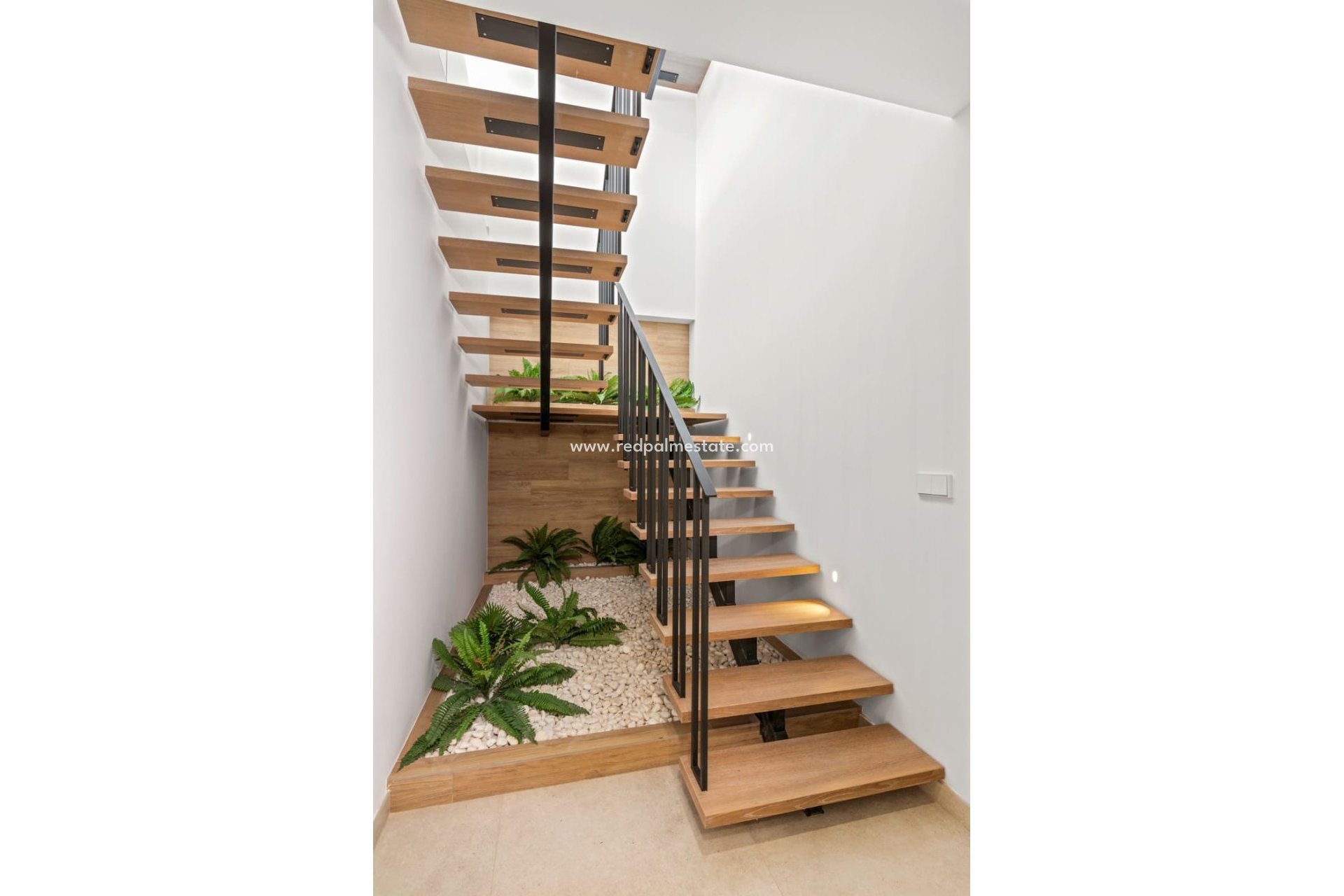 Obra nueva - Villa -
Polop