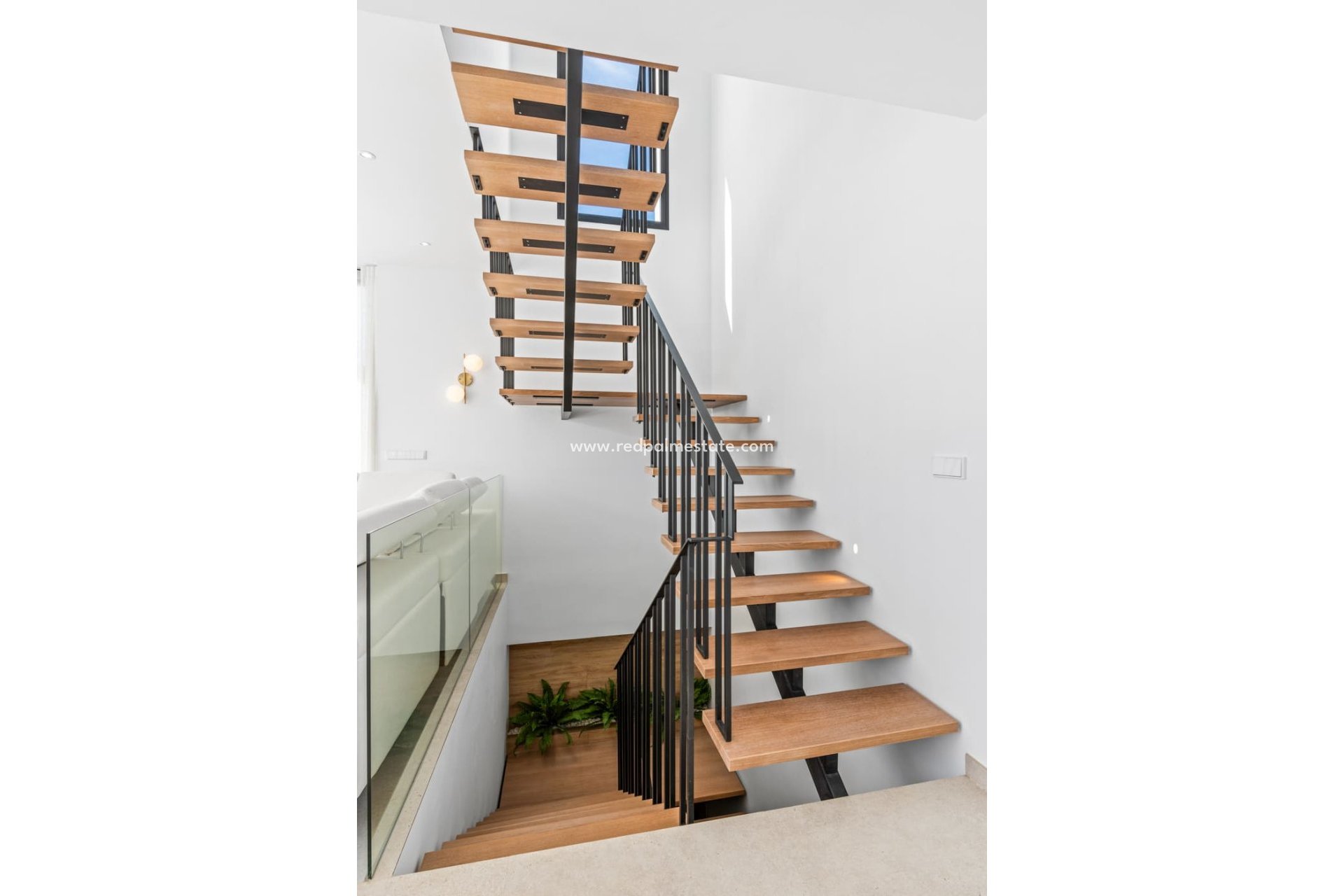 Obra nueva - Villa -
Polop