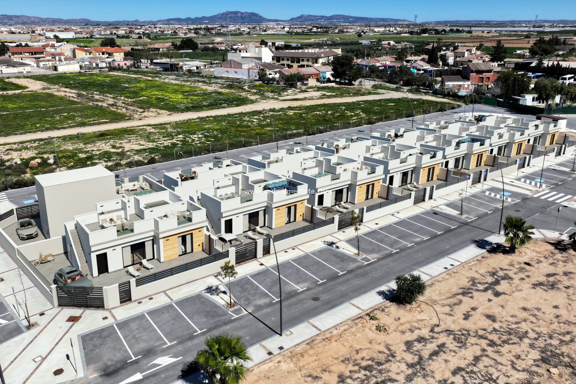 Obra nueva - Villa -
ROLDAN - Roldán