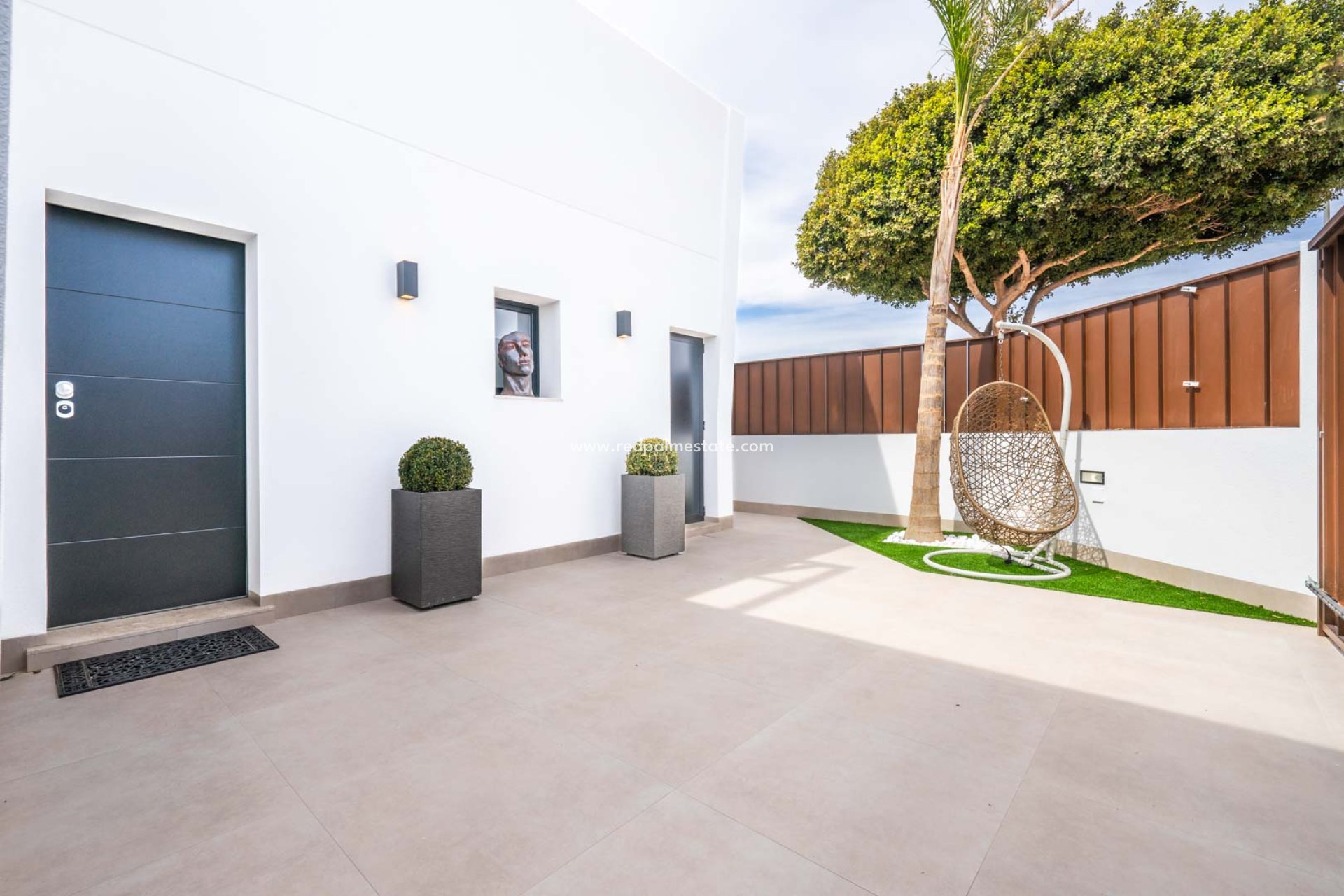 Obra nueva - Villa -
ROLDAN - Roldán