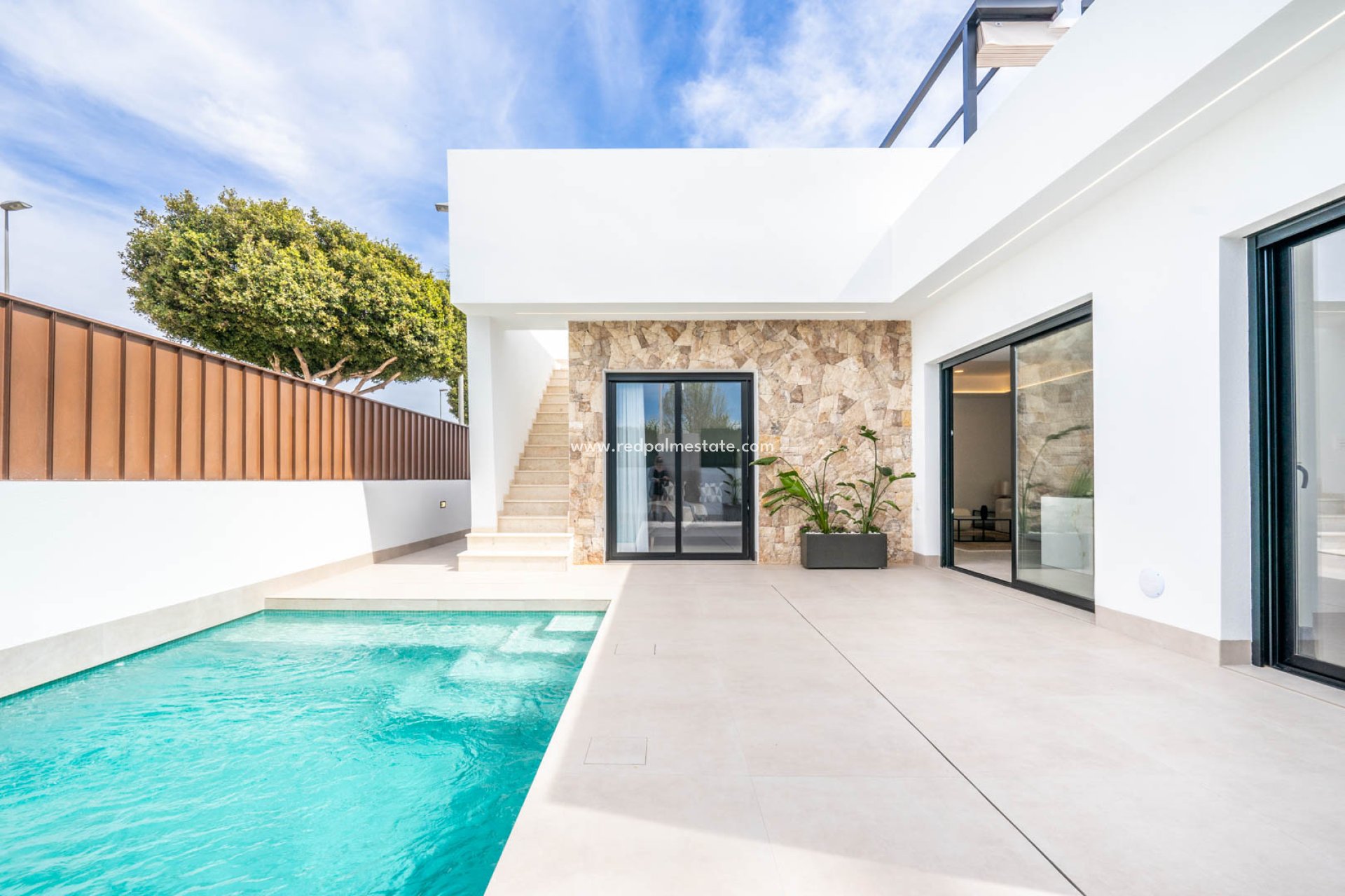 Obra nueva - Villa -
ROLDAN - Roldán