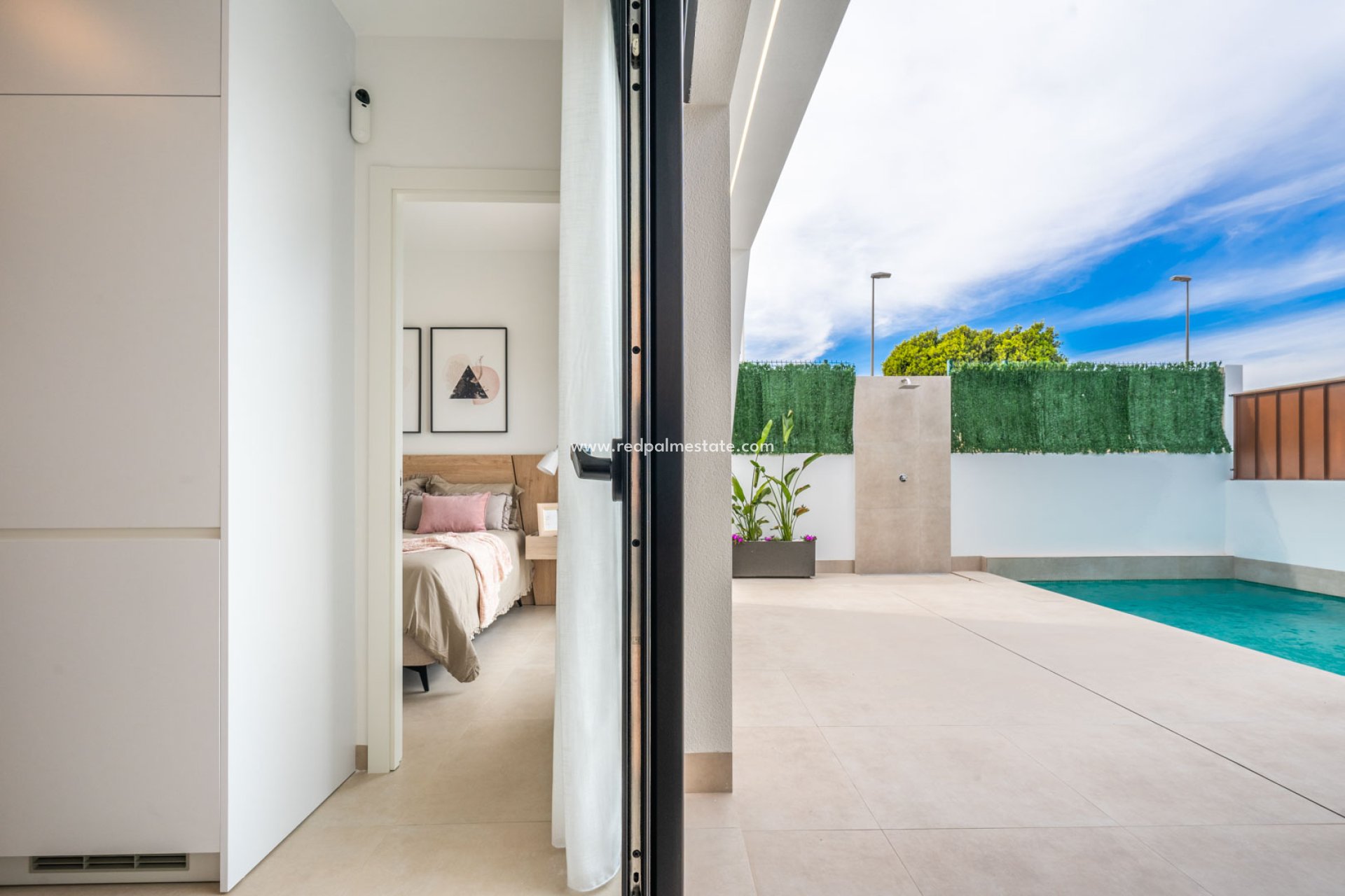 Obra nueva - Villa -
ROLDAN - Roldán