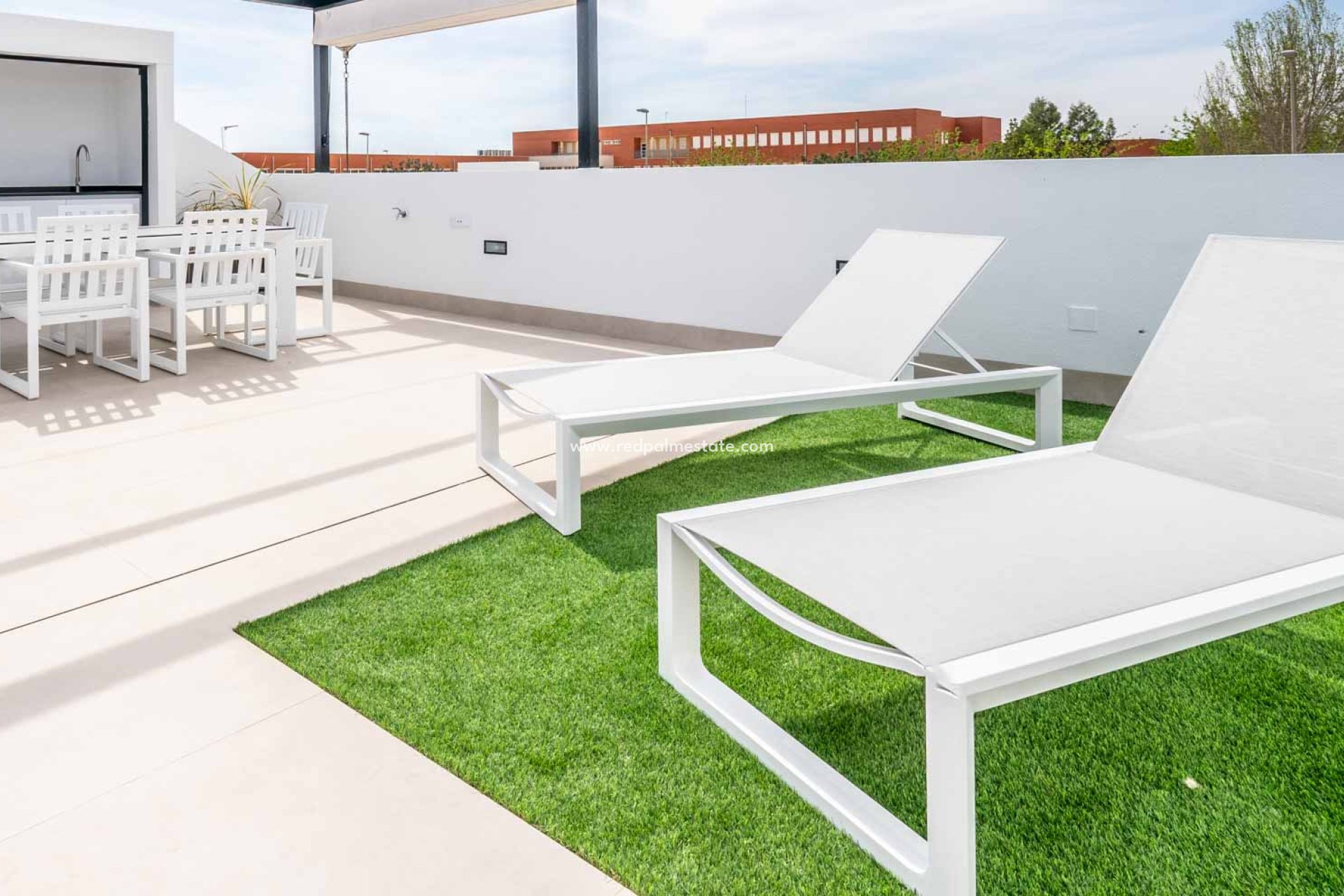 Obra nueva - Villa -
ROLDAN - Roldán