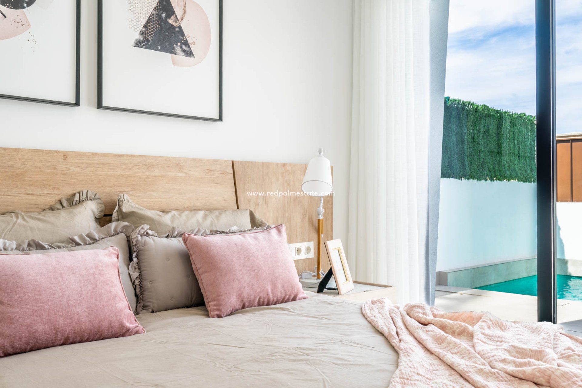 Obra nueva - Villa -
ROLDAN - Roldán