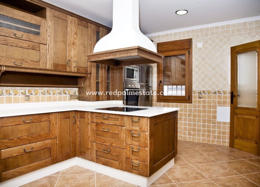 Obra nueva - Villa -
Torrevieja - Los Altos