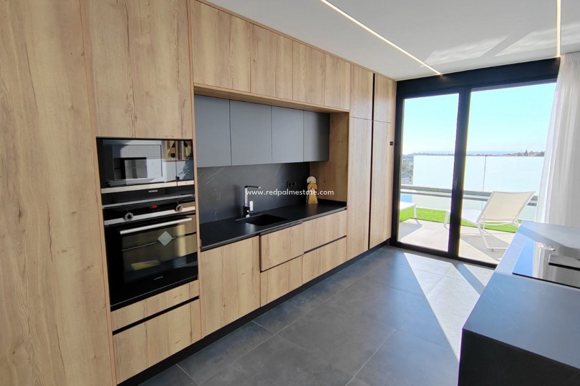 Obra nueva - Villa -
Torrevieja - Los balcones