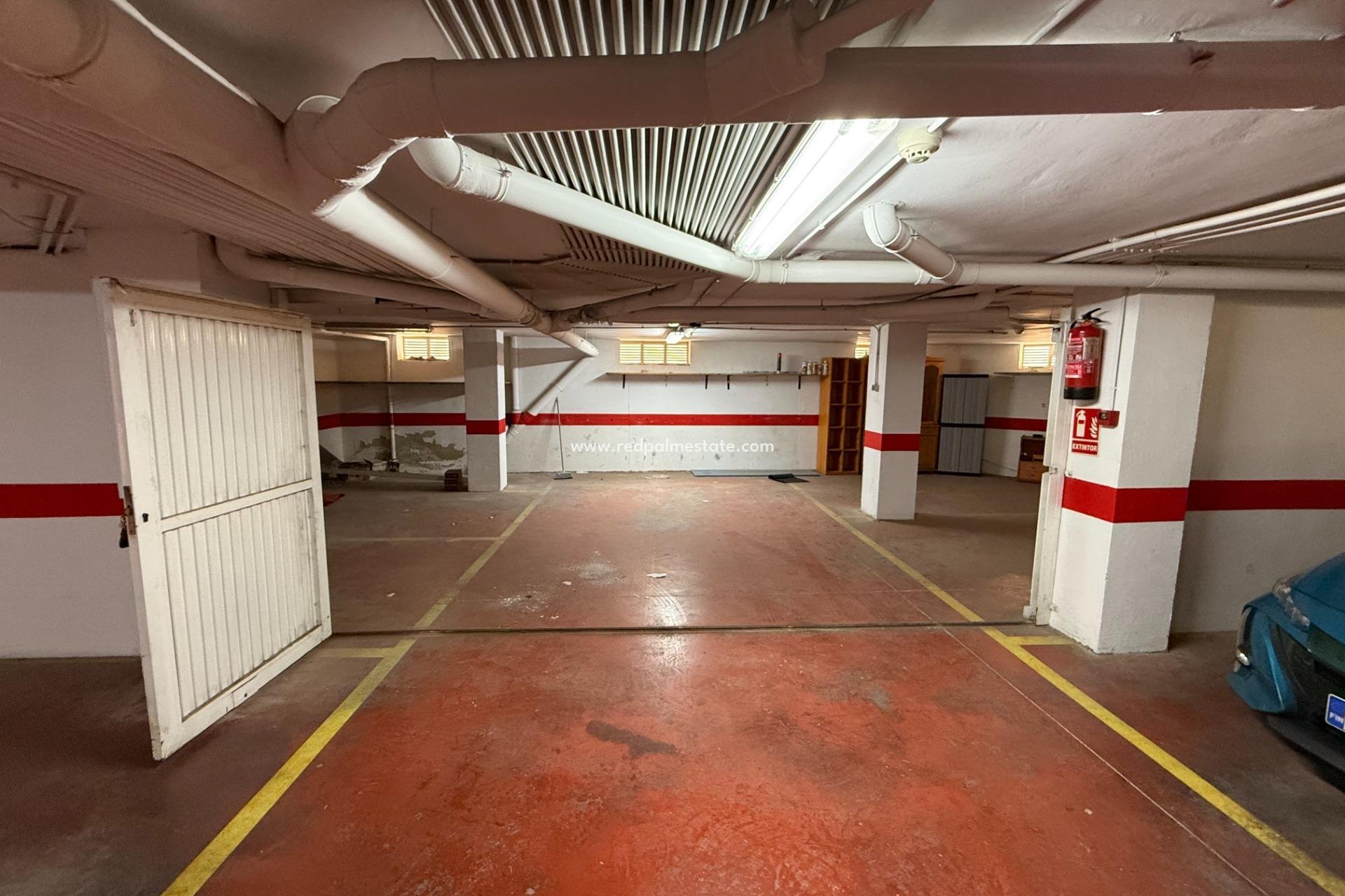  - Parkering -
Torrevieja - Centro Torrevieja