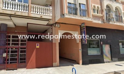 Parking - Resale - Torrevieja -
                Playa del Cura