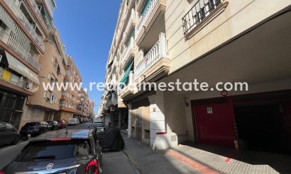 Parking - Revente - Torrevieja -
                Centro