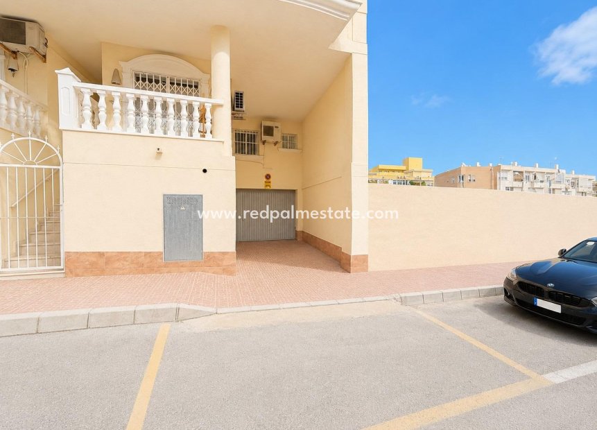  - Parking -
Torrevieja - Centro Torrevieja