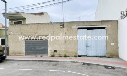 Plott - Videresalg - Dolores - Costa Blanca