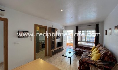 Radhus - Återförsäljning -
            Lo Pagan - MR2-37466