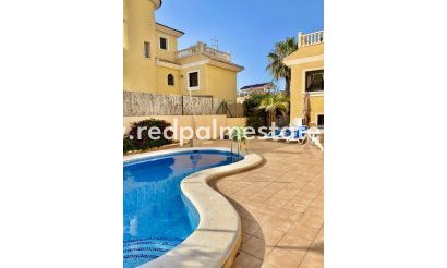 Radhus - Återförsäljning -
            Orihuela Costa - MR2-86770