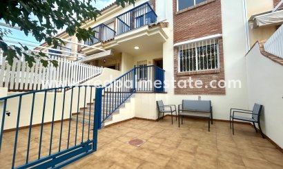 Radhus - Återförsäljning -
            Orihuela Costa - UR-53418