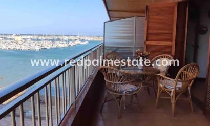 Radhus - Återförsäljning -
            Torrevieja - MR2-88137