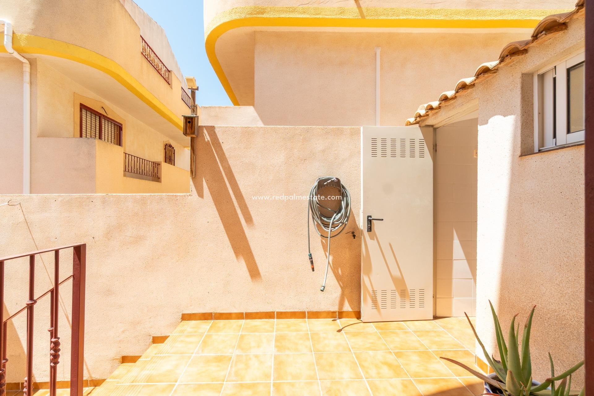  - Radhus -
Orihuela Costa - La Zenia