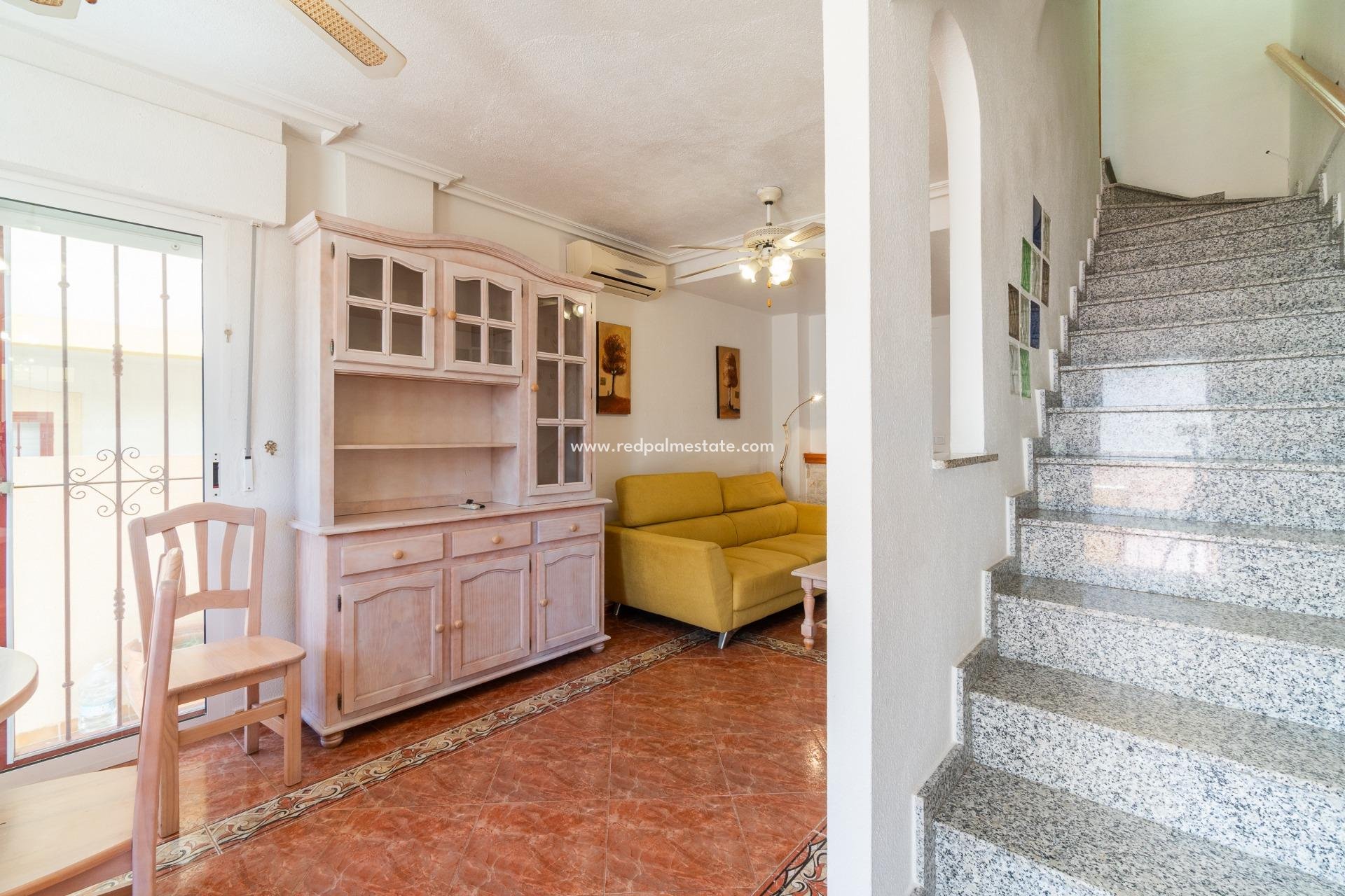  - Radhus -
Orihuela Costa - La Zenia