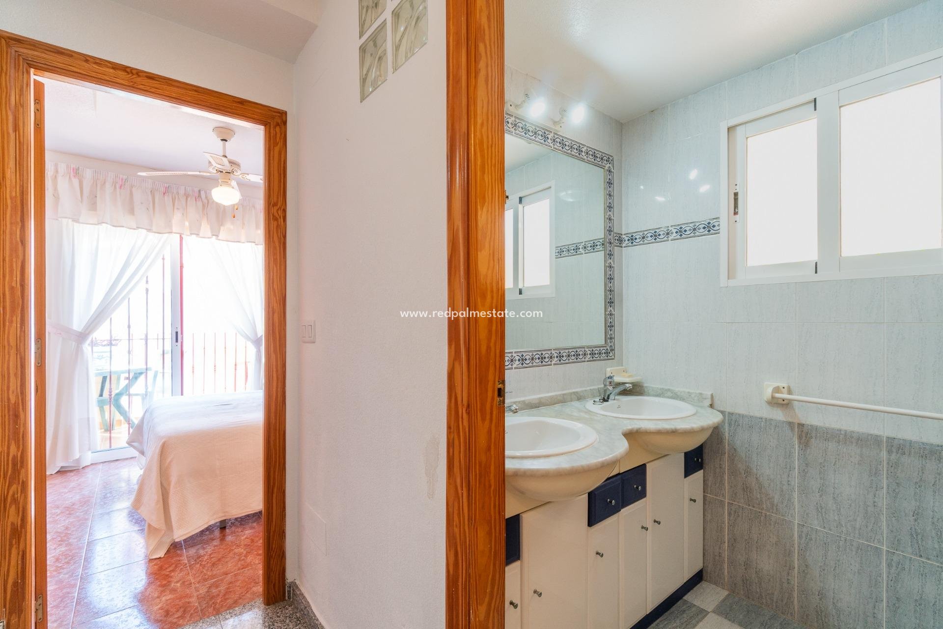  - Radhus -
Orihuela Costa - La Zenia
