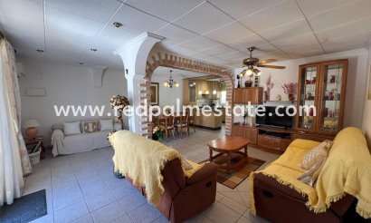 Rekkehus - Videresalg - Torrevieja -
                La Siesta - El Salado -  Torreta