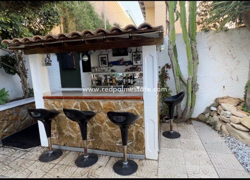 Resale - 4. House - Detached Villa -
Bigastro