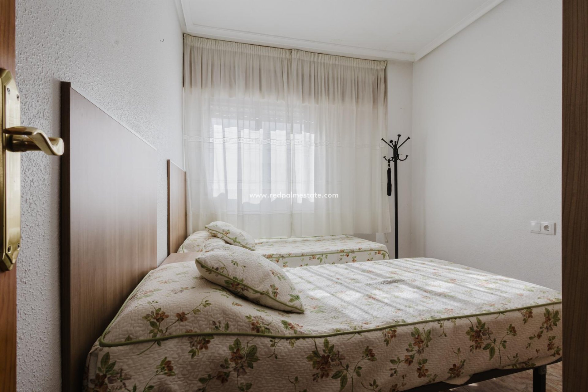 Resale - Apartamento -
Torrevieja - El Acequión - Los Náufragos