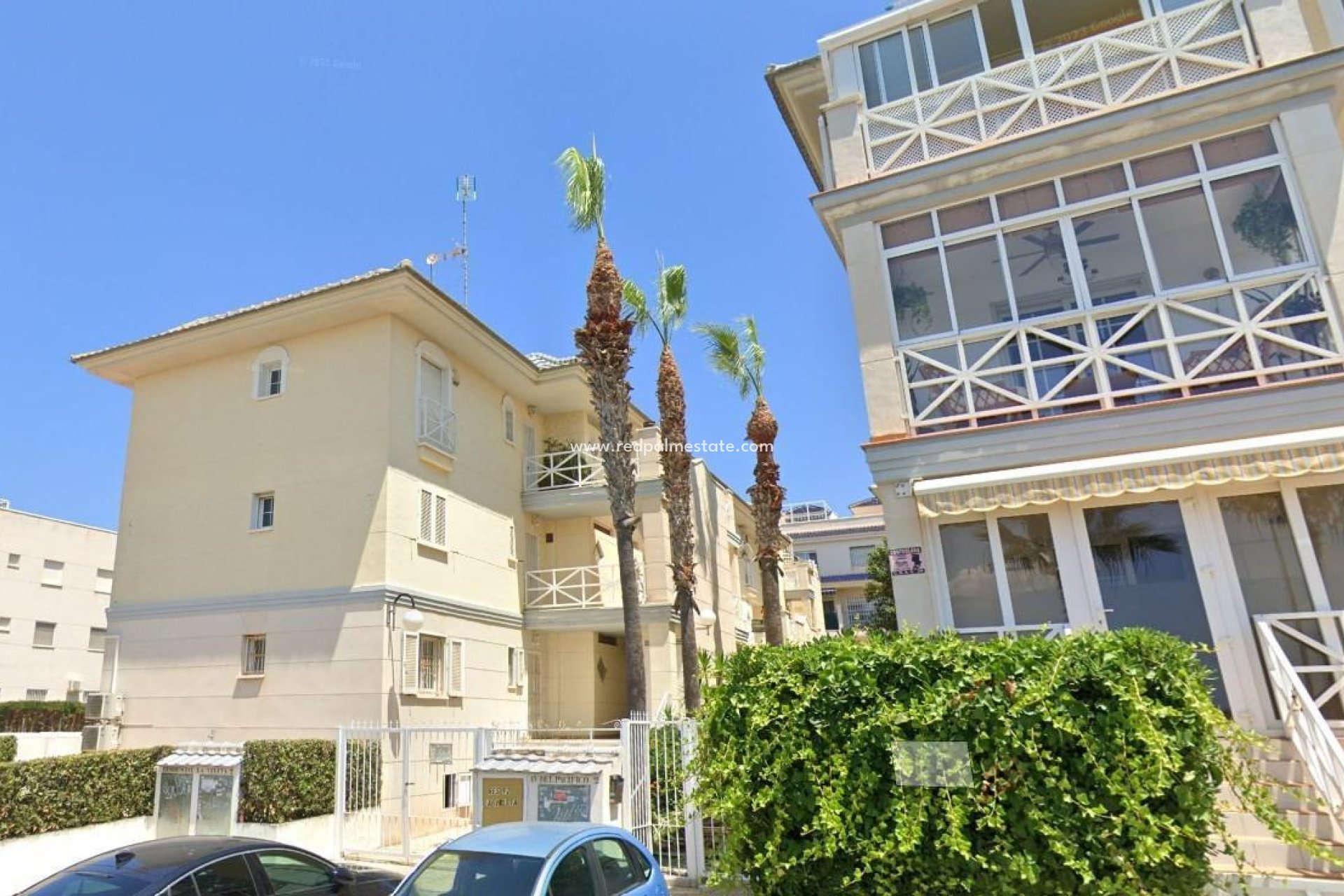 Resale - Apartamento -
Torrevieja - La Veleta