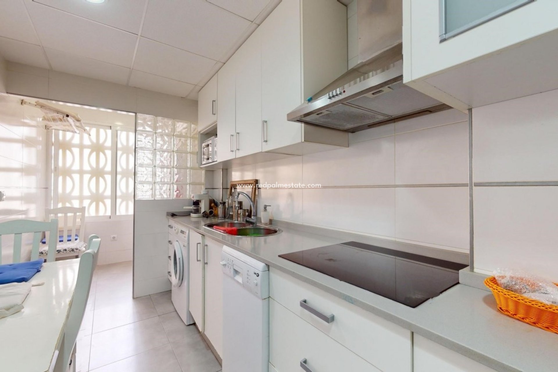 Resale - Apartment -
Aguilas