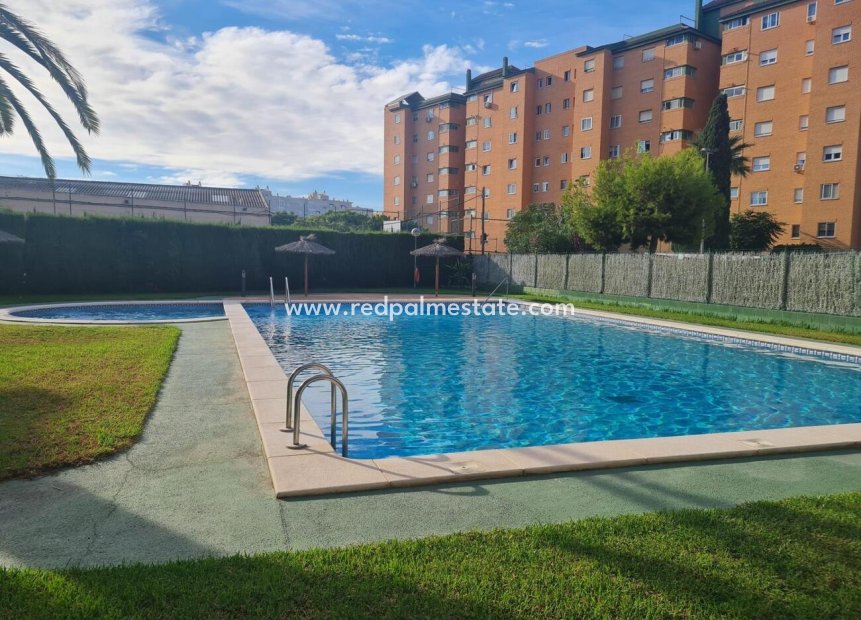 Resale - Apartment -
Alicante - Babel