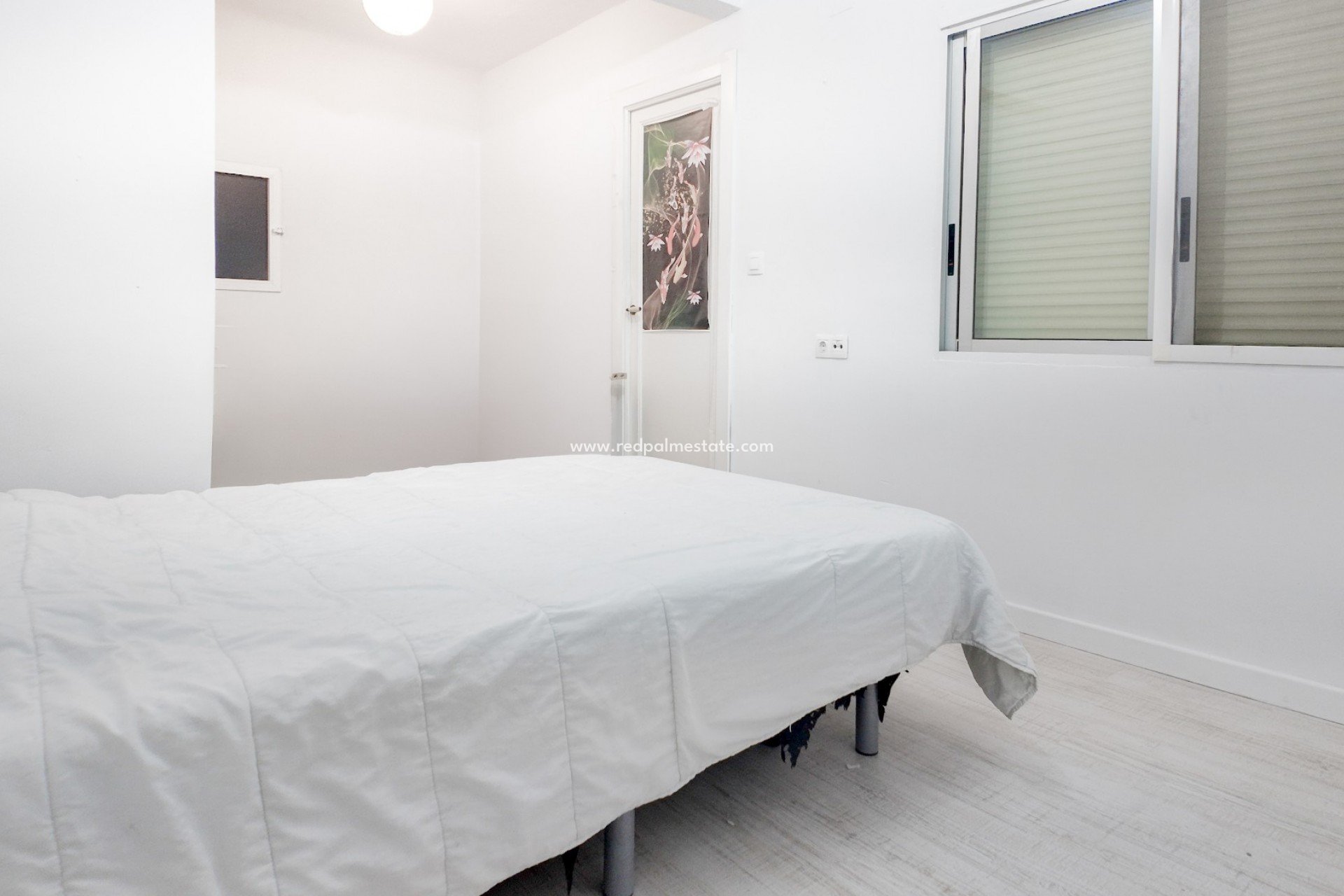 Resale - Apartment -
Alicante - Carolinas Altas